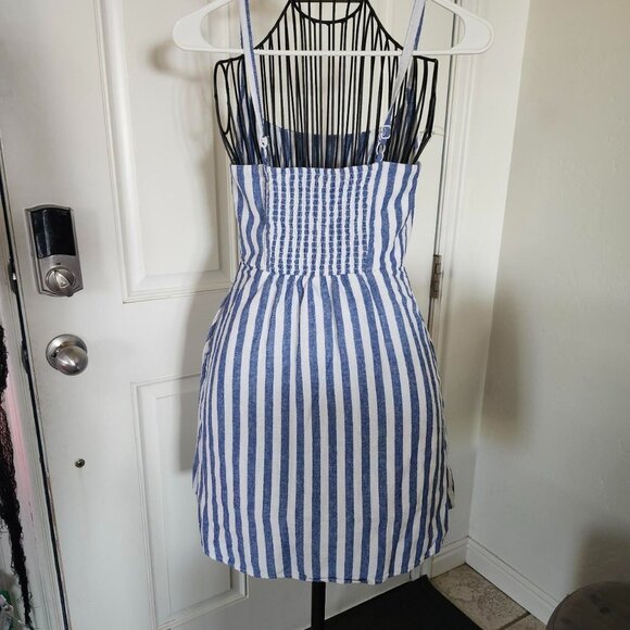 Old Navy women's summer vertical dress size small - Picture 7 of 7